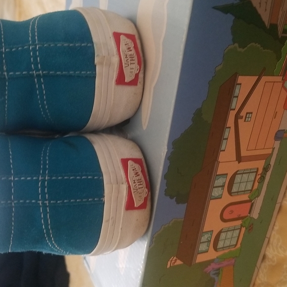 The simpsons van shoes - Picture 4 of 4